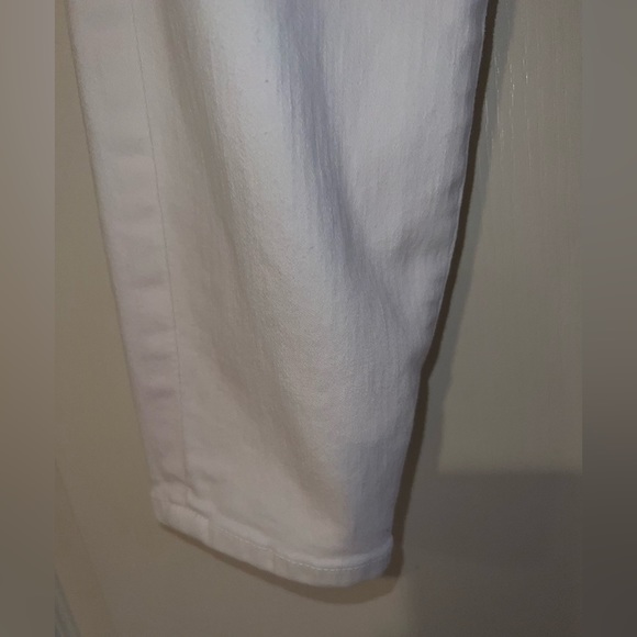 J BRAND white jeans - Picture 3 of 10